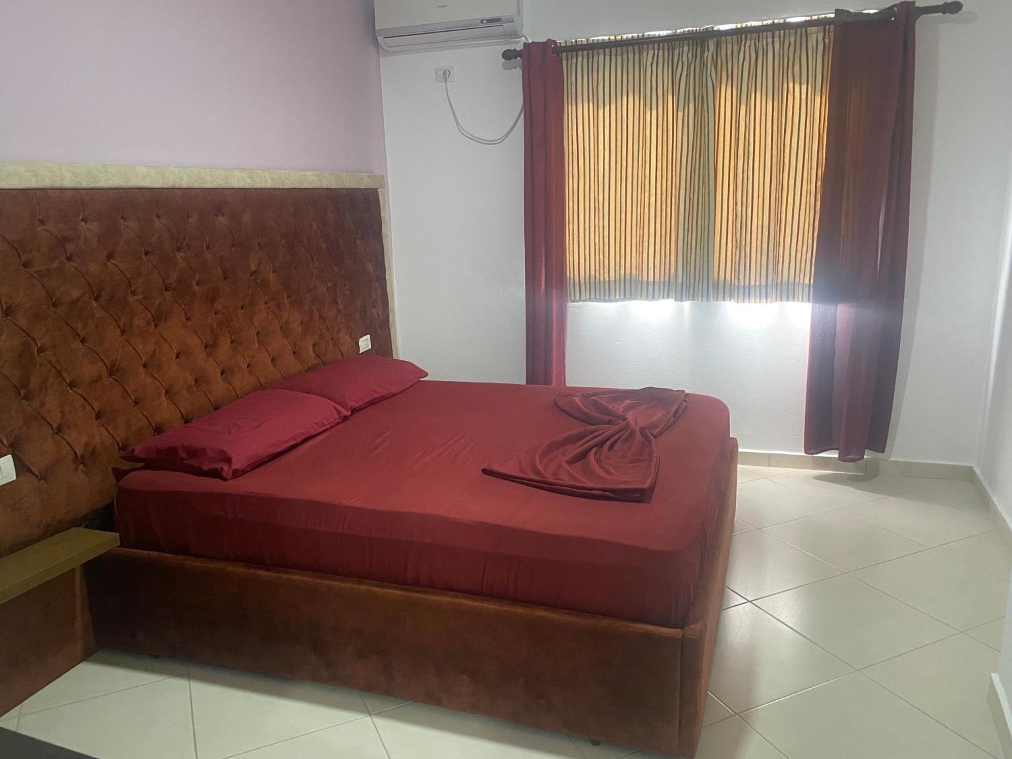 Shengjin Apartamente Antoni Bagian luar foto