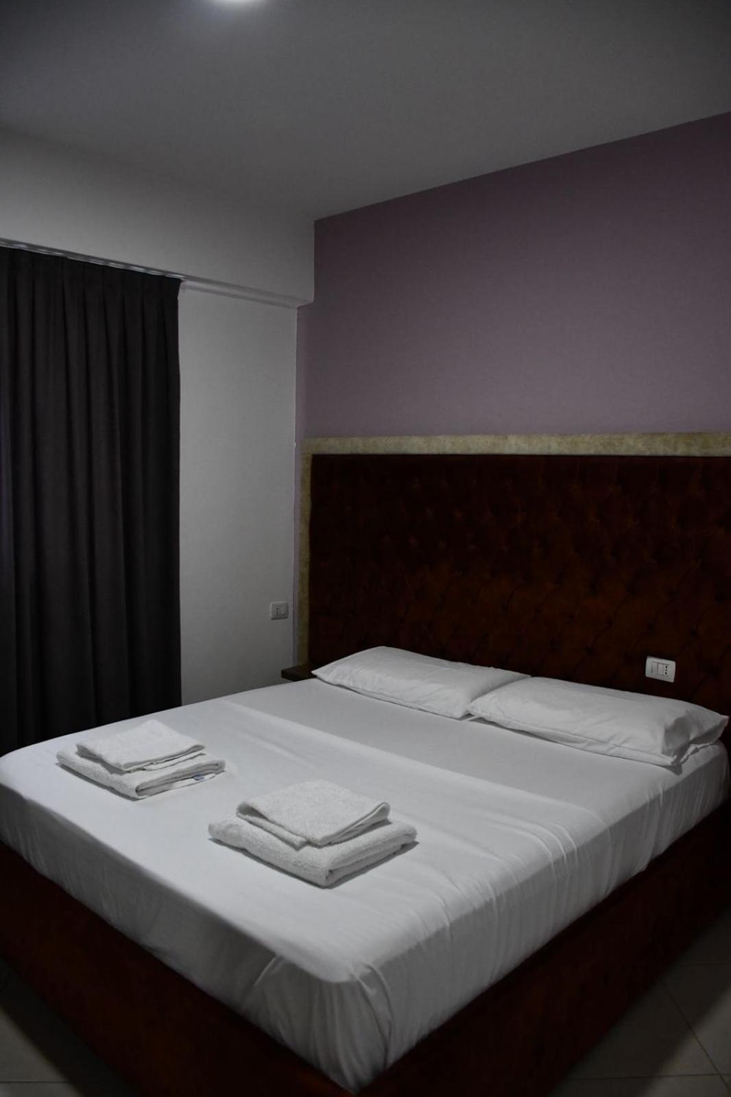 Shengjin Apartamente Antoni Bagian luar foto