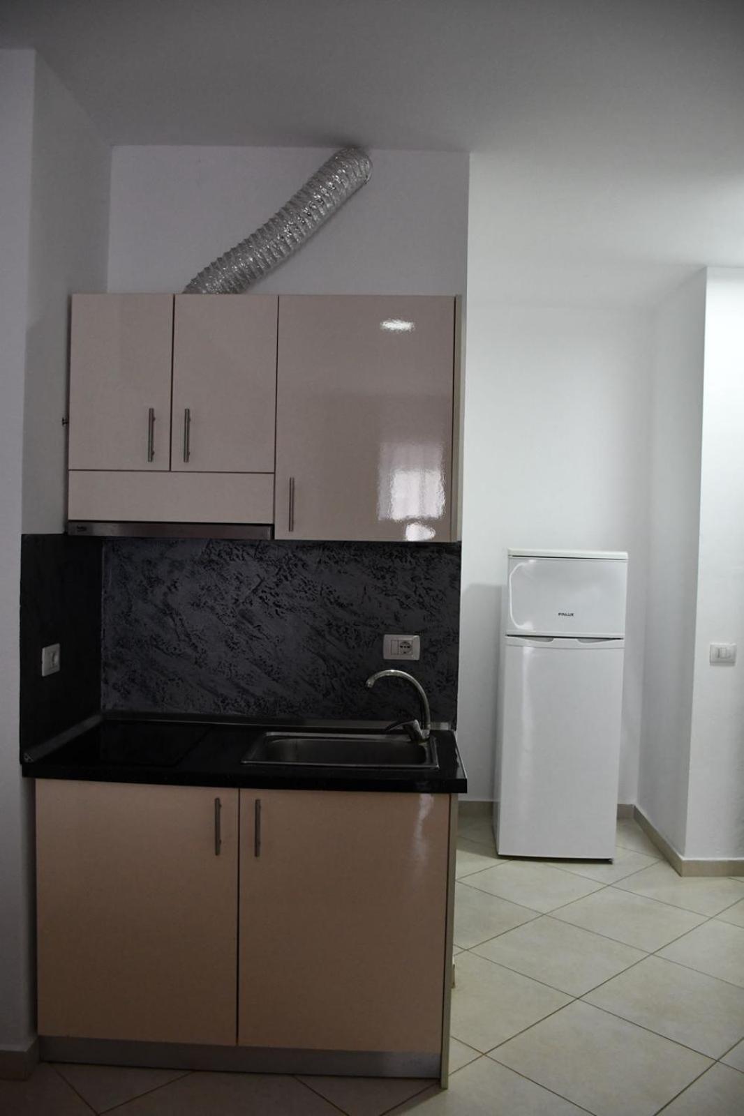 Shengjin Apartamente Antoni Bagian luar foto