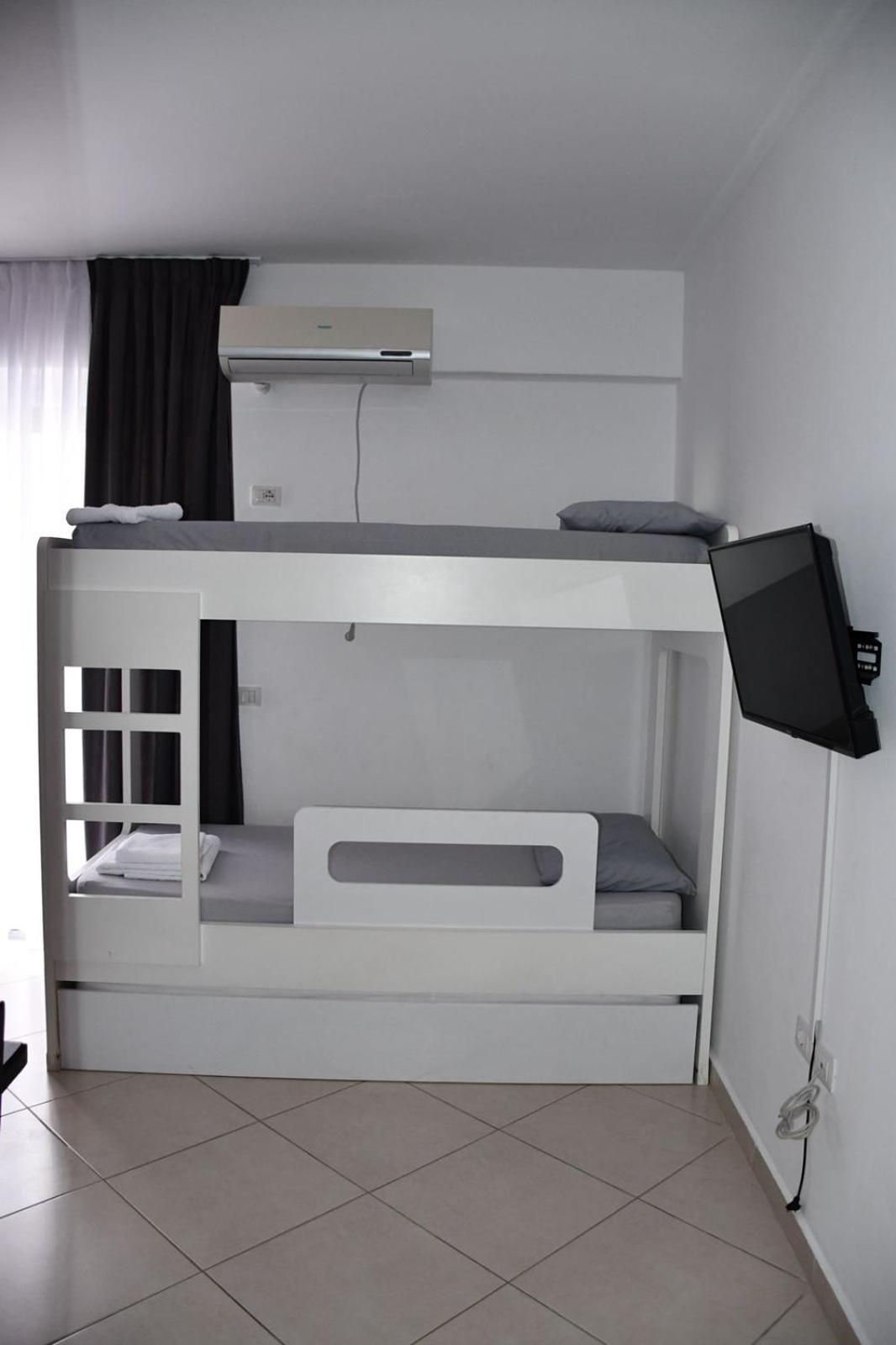 Shengjin Apartamente Antoni Bagian luar foto