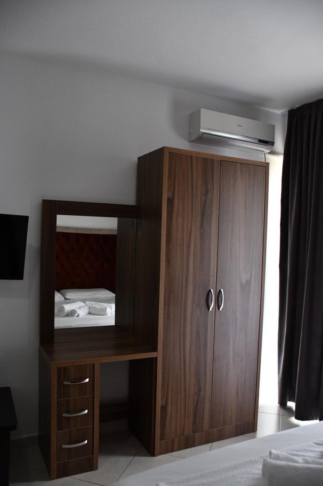 Shengjin Apartamente Antoni Bagian luar foto